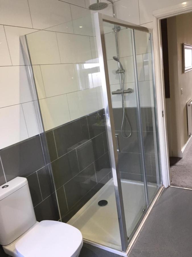 Short Term Lets From £15 Per Person Per Night Appartement Bristol Buitenkant foto