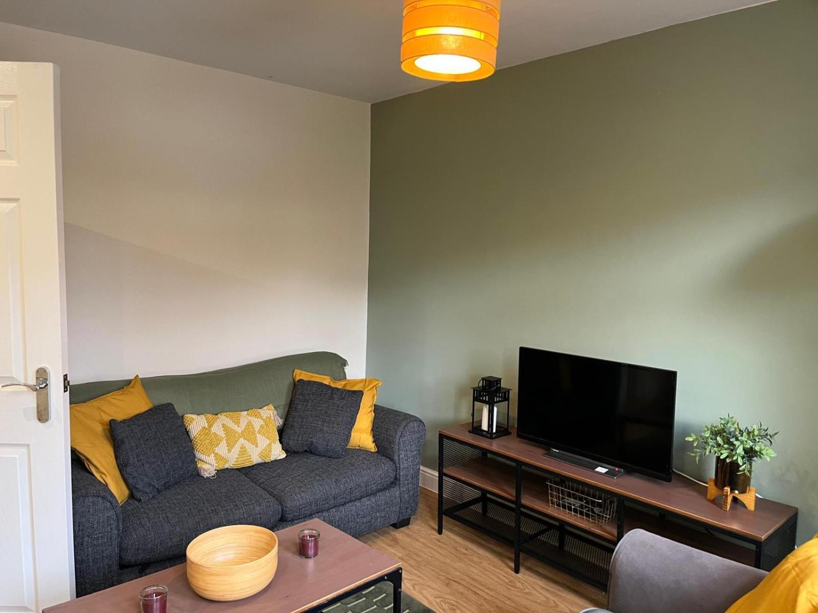 Short Term Lets From £15 Per Person Per Night Appartement Bristol Buitenkant foto