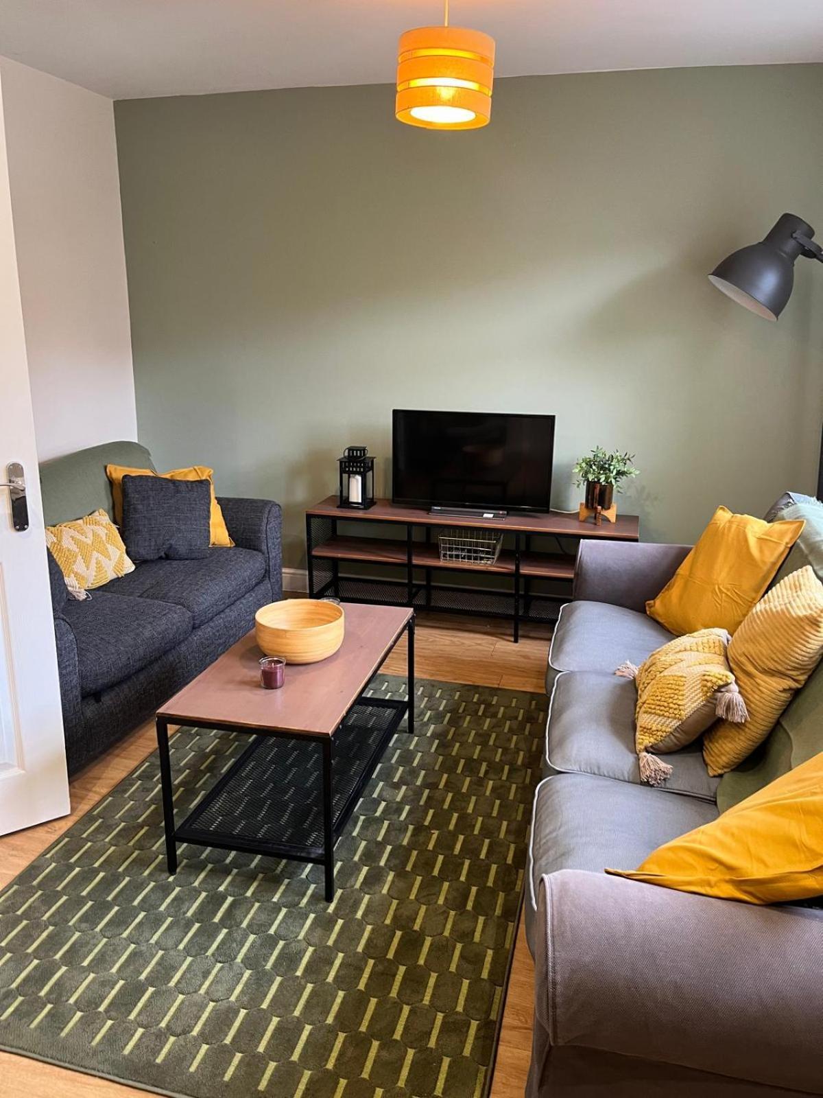 Short Term Lets From £15 Per Person Per Night Appartement Bristol Buitenkant foto